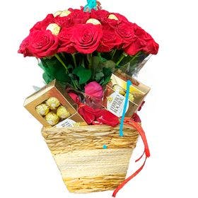 Cachepo Especial com 36 rosas e 24 chocolates Ferrero